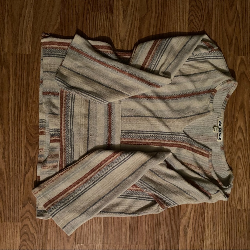 Striped pullover - Picture 3 of 4